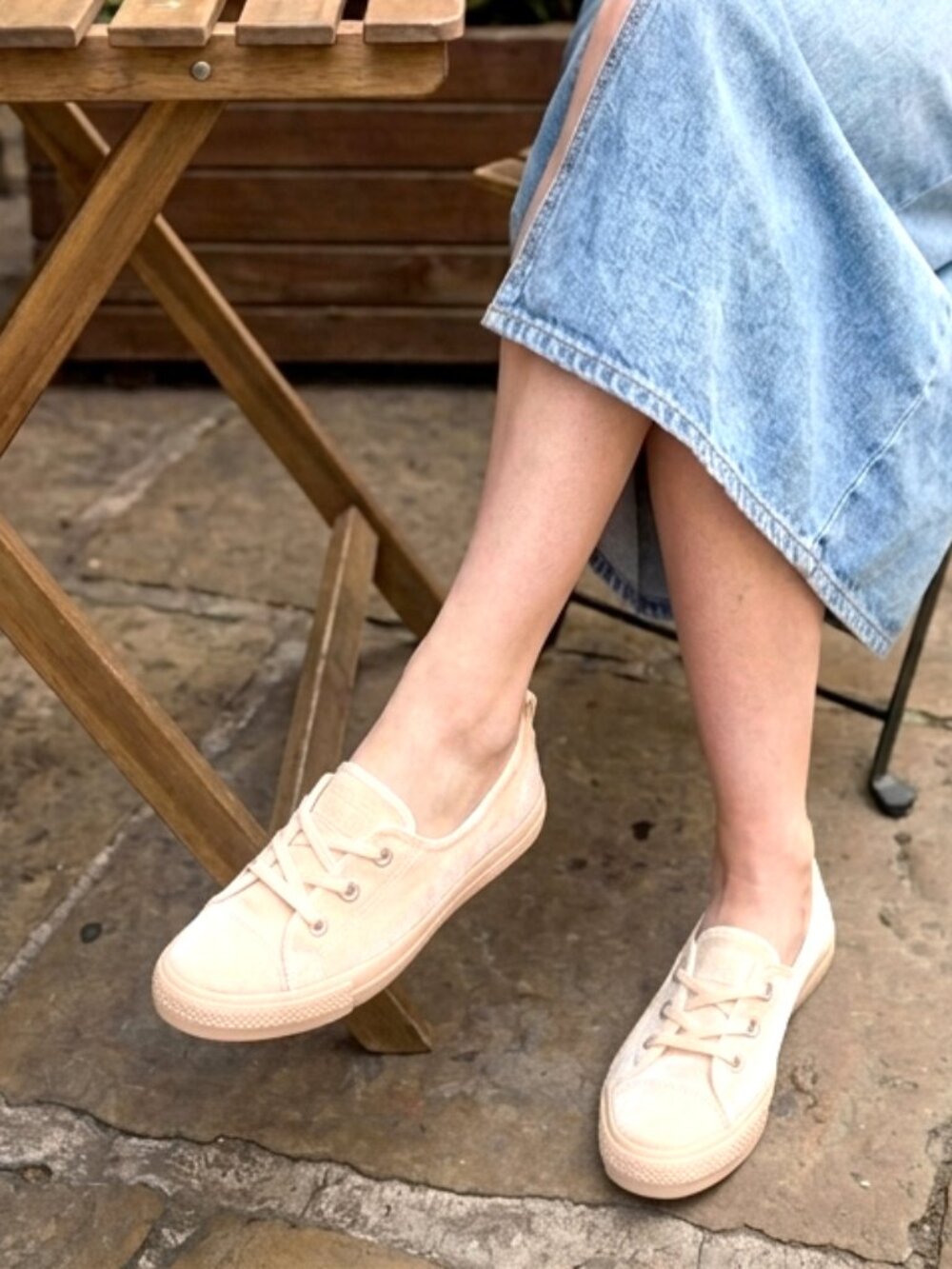 Converse Lightweight Low-Profile Ballet Lace Slip Sneakers in Washed Coral